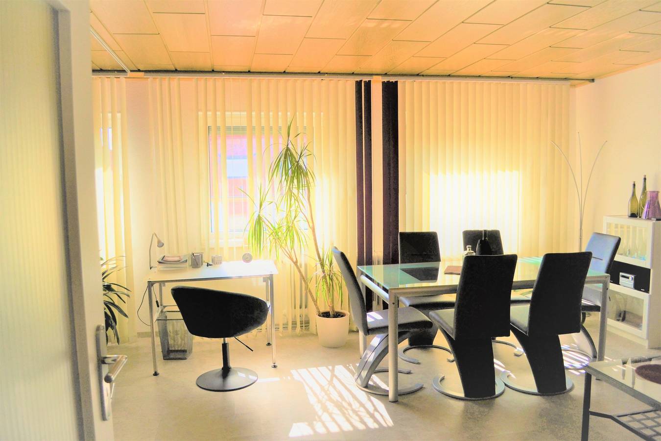 Ganze Ferienwohnung, Appartement/Fewo, Dusche und Bad, Wc, 2. Schlafraum in Neustadt-Stadtmitte, Neustadt an der Weinstraße