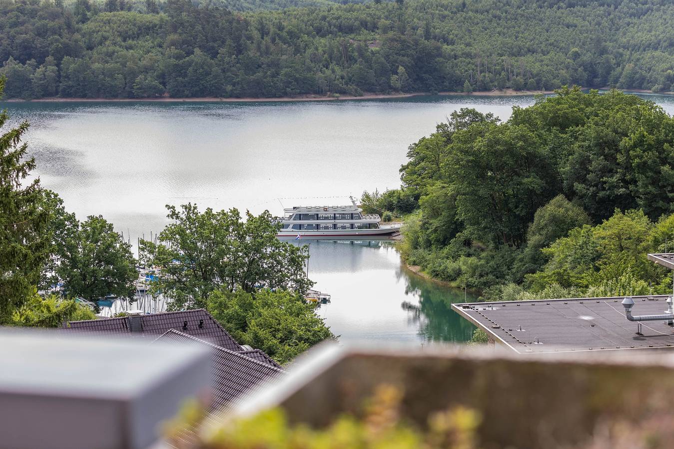 Appartamento intero, Appartamento "Traumwohnung Am Sorpesee" con vista lago, giardino comune e Wi-Fi in Langscheid (Sorpesee), Sundern