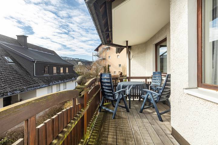 Ganze Wohnung, Ferienwohnung 'Orenberg 4' mit Balkon und Wi-Fi in Willingen, die Mittelgebirge