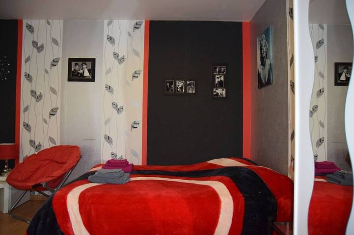 Gîte pour 2 personnes, avec Jardin et Piscine à Ban-de-Sapt - 2