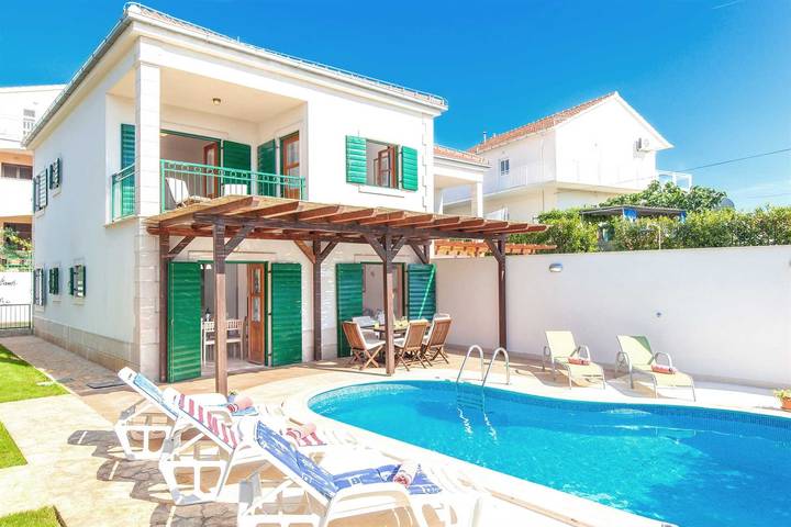 Villa for 8 people, with Balcony and Balcony/Terrace as well as Terrace and Pool on Hvar
