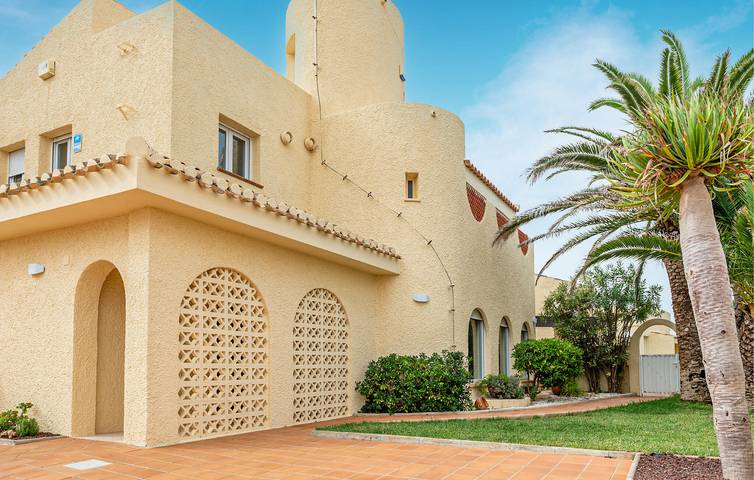 Maison de vacances pour 8 personnes, avec terrasse et piscine - 1