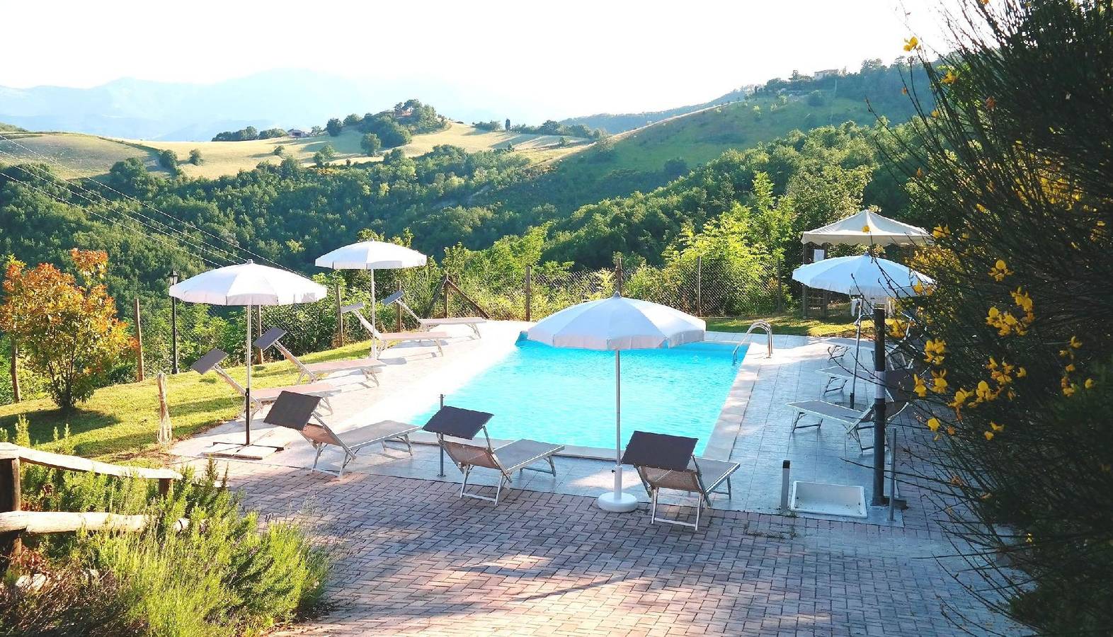 Vakantiehuis voor 16 personen ca. 190 qm in Acqualagna, Marche (provincie Pesaro-Urbino) in Acqualagna, Valle del Metauro