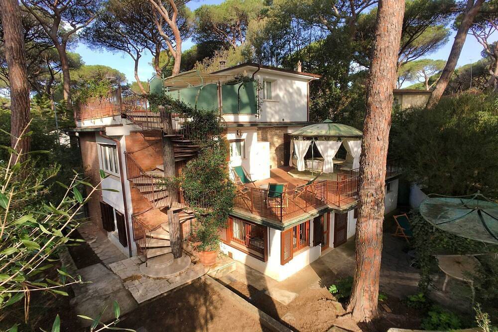 Casa a Castagneto vicino alla spiaggia in Donoratico (Italia), Costa degli Etruschi