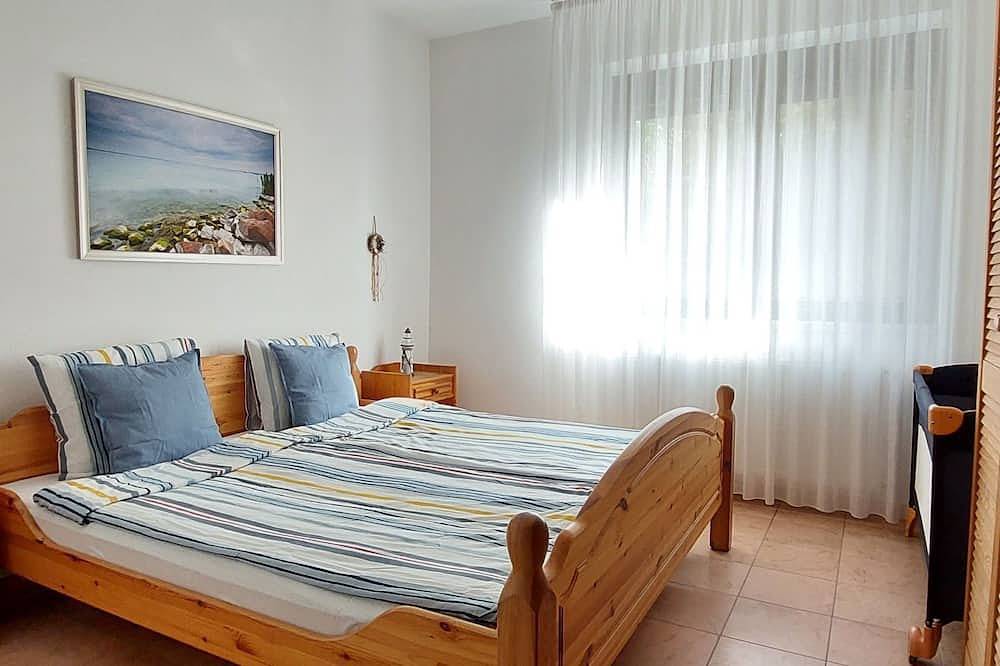 Ganze Wohnung, Geräumige Ferienwohnung Hannabella mit Garten in Zamardi, Siófok und Umgebung