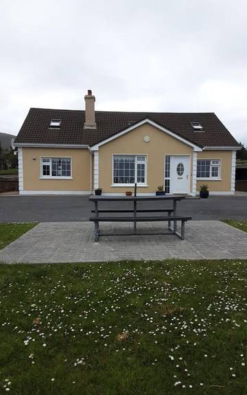 Bed & breakfast for 2 people, with view and garden in County Mayo