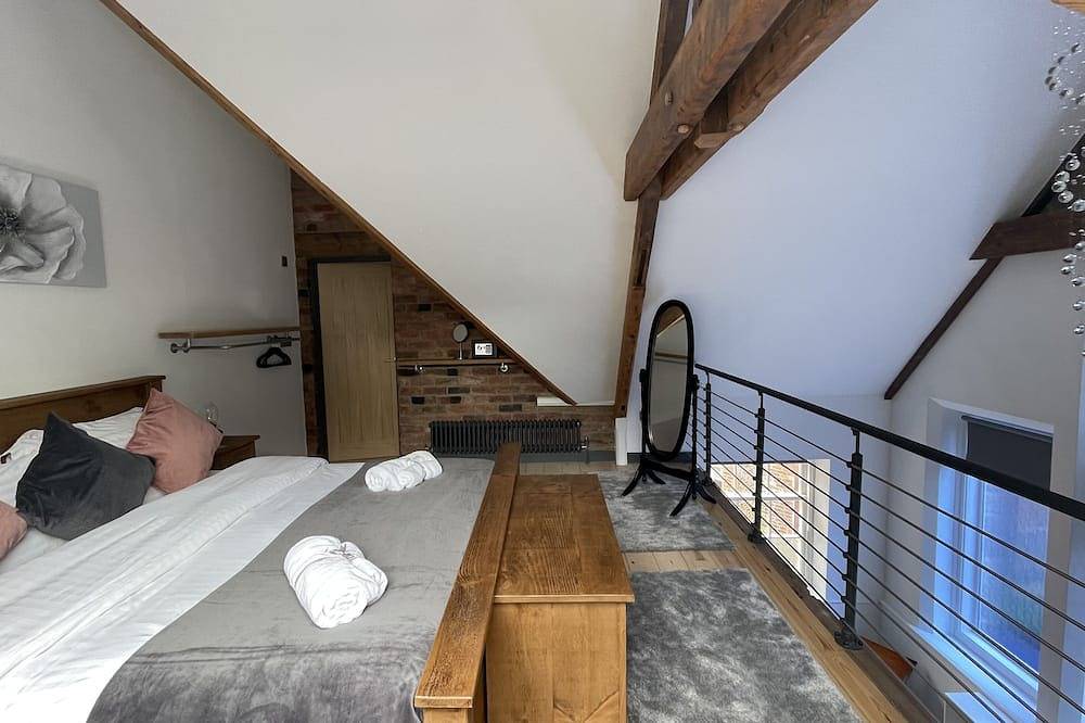 Chapel row 1 luxury cottage in the peaks in Wirksworth, Derbyshire