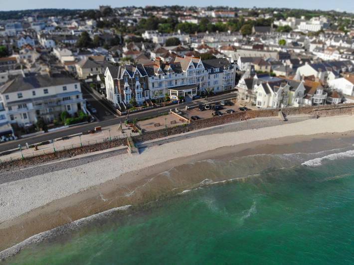 Hôtel pour 5 personnes, avec jardin et piscine dans Saint-Hélier - 3