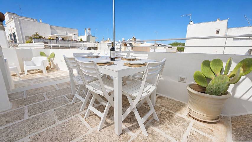 Gîte pour 4 personnes, avec balcon et jardin à Casarano - 3