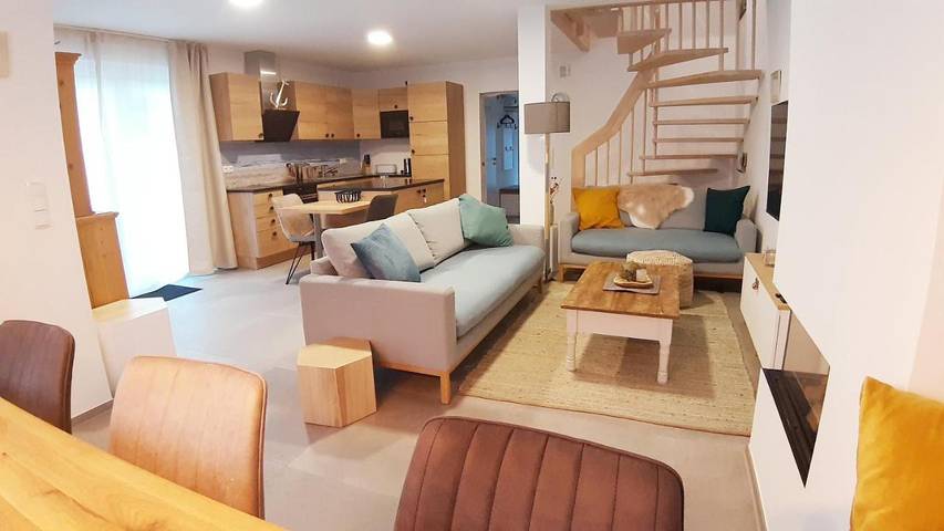 Ferienwohnung für 8 Personen, mit Terrasse und Garten sowie Sauna