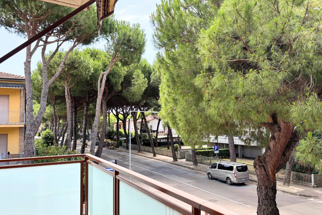 Appartement entier, Cv016 - Cervia, new three-room apartment with parking space 100m from the sea in Pinarella, Province de Ravenne