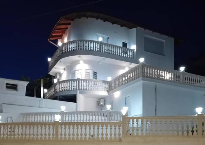 Appartement de vacances pour 3 personnes, avec terrasse et vue