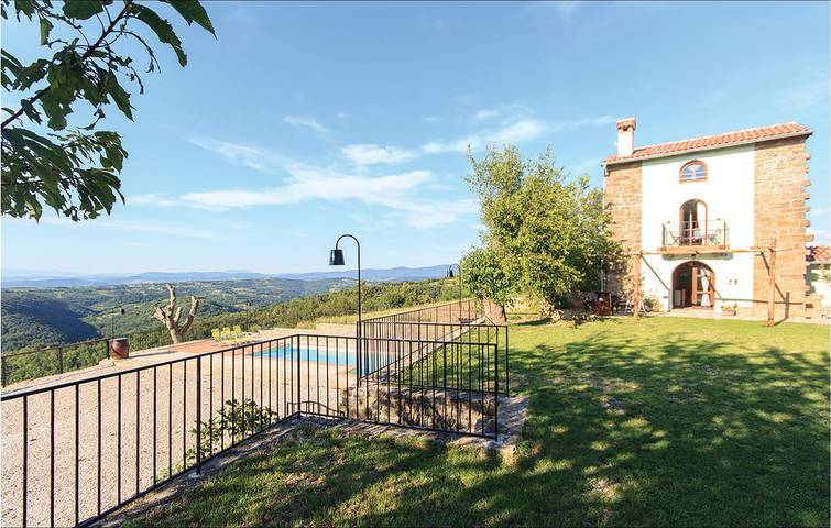 Location de vacances pour 15 personnes, avec terrasse et jardin, animaux acceptés à Koper - 4