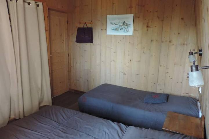 Gîte pour 12 personnes, avec terrasse et jardin dans Office de Tourisme de Doucy Combelouvière - 3