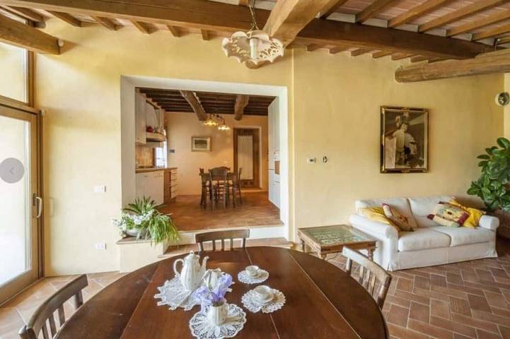 Agriturismo per 5 persone, con giardino in Monte San Savino