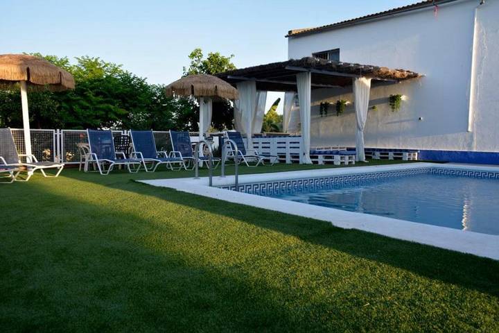 Location de vacances pour 25 personnes, avec piscine ainsi que jardin et vue, animaux acceptés à Prado del Rey - 4