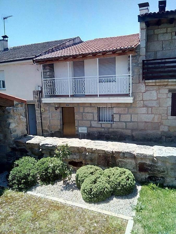 Two-Bedroom Townhouse in Verín, Orense Région