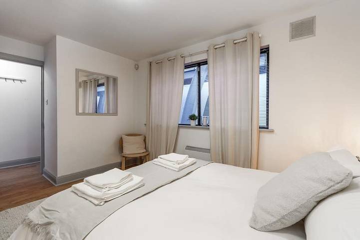 Entire apartment, Modern Apartment in the Heart of Temple Bar area, Dublin city center in Dublin, County Dublin
