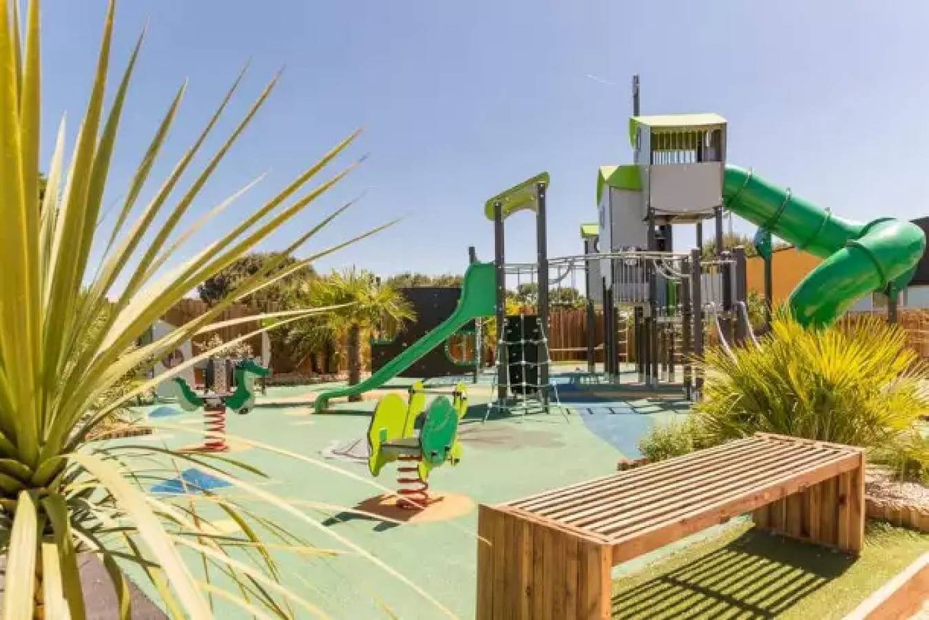 Camping 5 étoiles - Parc aquatique - eecdae in Château-d'Olonne, Les Sables-d'Olonne