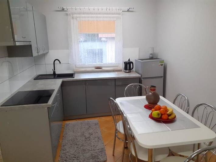 Ferienwohnung für 8 Personen, mit Garten und Seeblick sowie Terrasse und Ausblick
