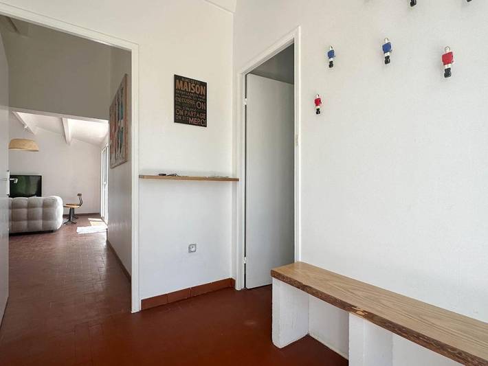 Location de vacances pour 8 personnes, avec terrasse dans Office De Tourisme Des Mathes La Palmyre - 3