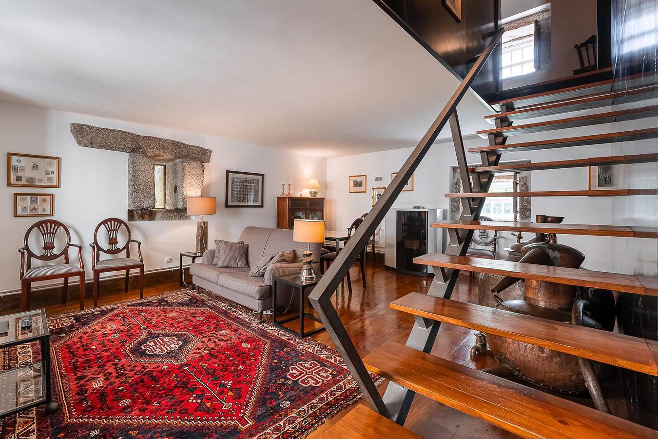 Heritage Farmhouse with Shared Pool in Alvite e Passos, Distrito de Braga