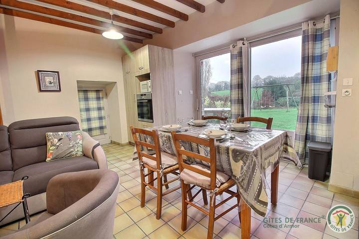 Gîte pour 4 personnes, avec terrasse et jardin en Cotes-d'Armor - 4