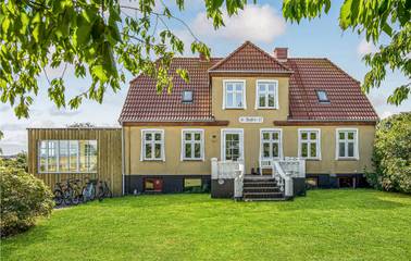Ferienhaus für 12 Personen, mit Terrasse, mit Haustier in Svaneke