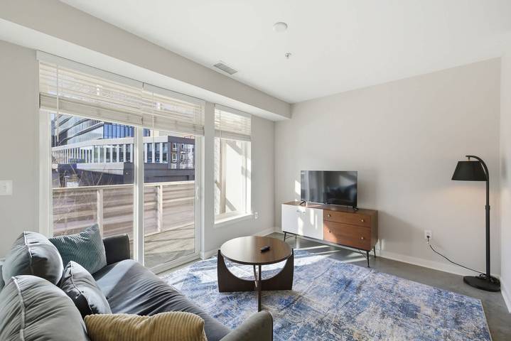 Vacation rental for 2 people, with pool, kid friendly in Indianapolis