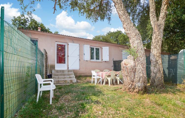 Cozy Apartment with Wifi, Terrace & Garden near Vignale in Vignale, Bastia region