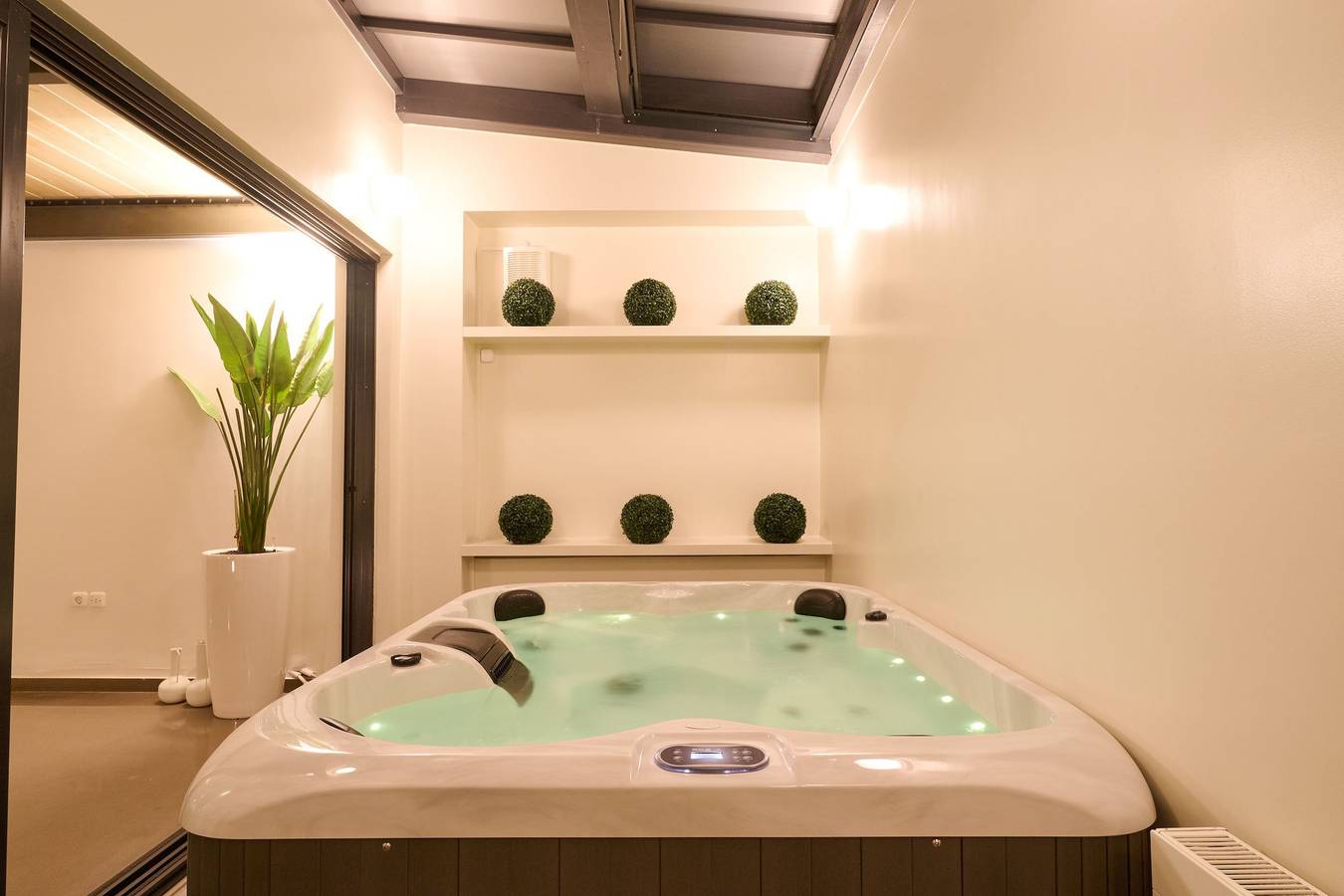 Ma Maison N°9 Downtown Villa, Jacuzzi, Parking in Sezione centrale di Atene, Atene