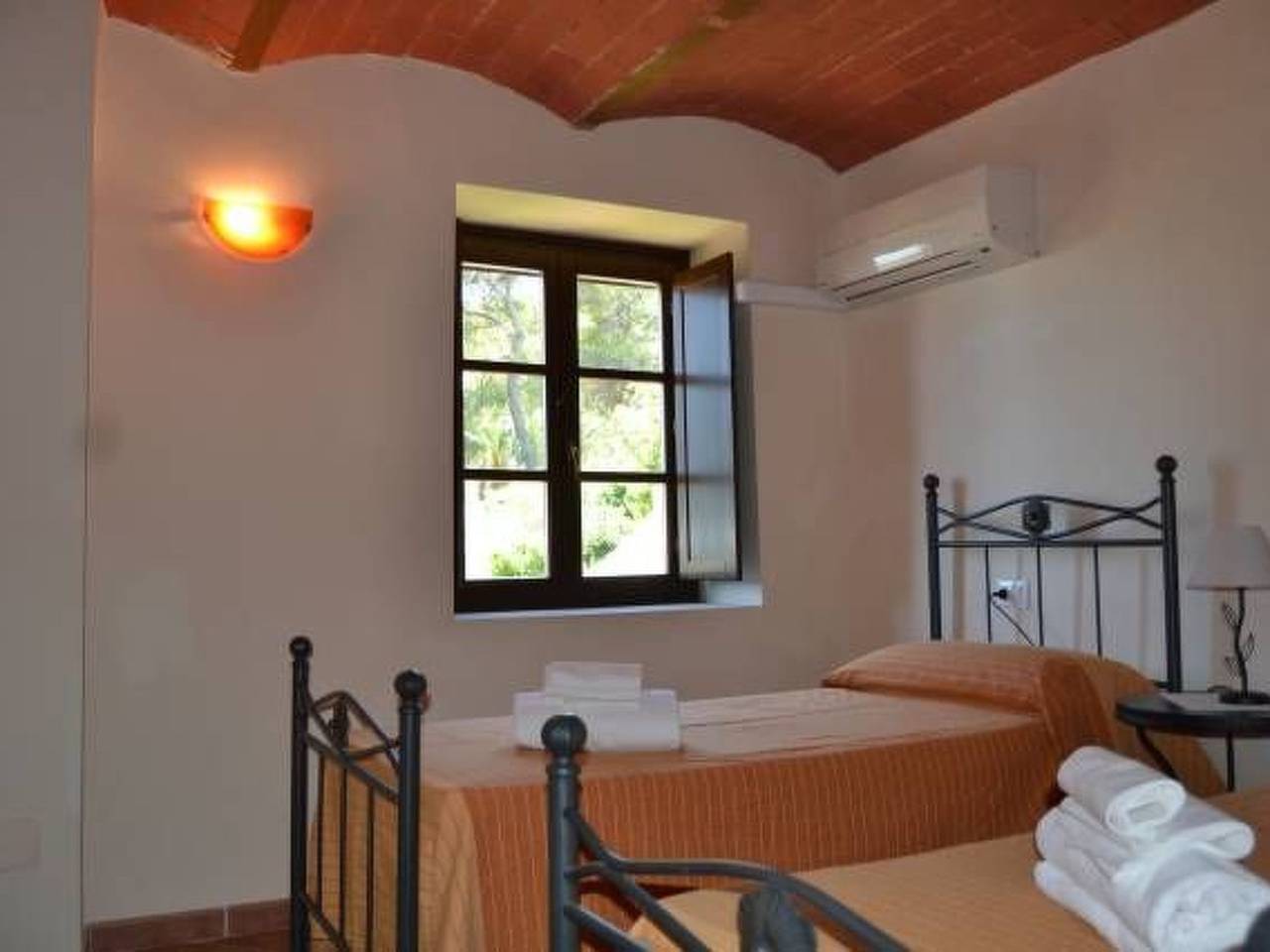 Apartamento entero, Luxus-Drei-Zimmer-Wohnung mit privatem Garten in Campiglia Marittima, Costa Etrusca