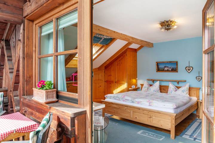 Geheel appartement, Appartement 'Wank' met Uitzicht op de Bergen, Balkon en Wifi in Garmisch-Partenkirchen, Beierse Alpen