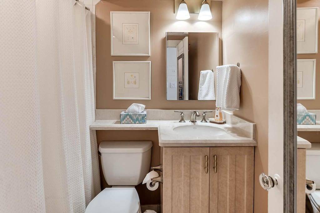 Ganze Wohnung, Tropical Ocean View of Palm Beach in Palm Beach, Palm Beach County