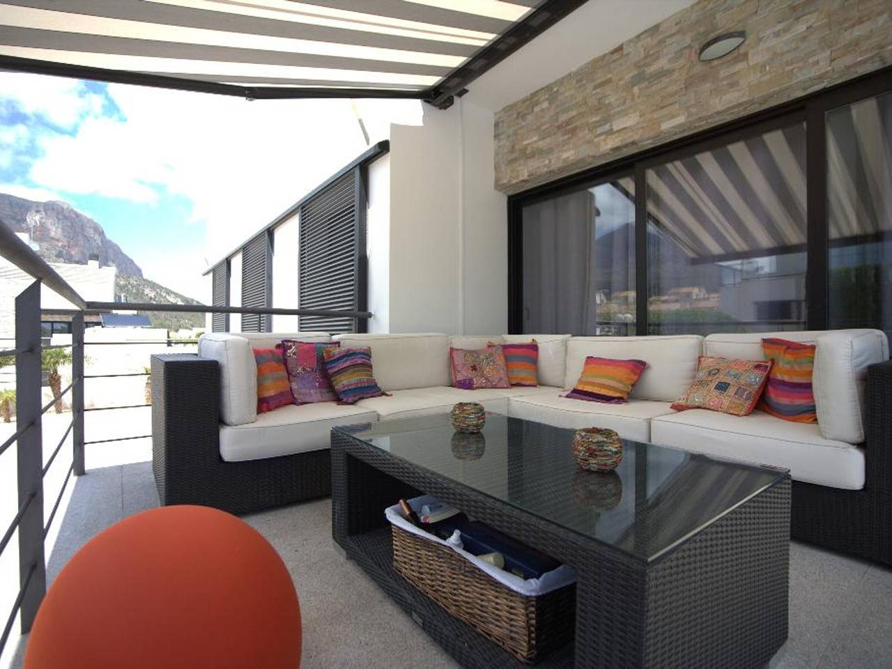 Villa moderna en Polop con piscina privada, Wifi y aire acondicionado in Polop de la Marina, Costa Blanca