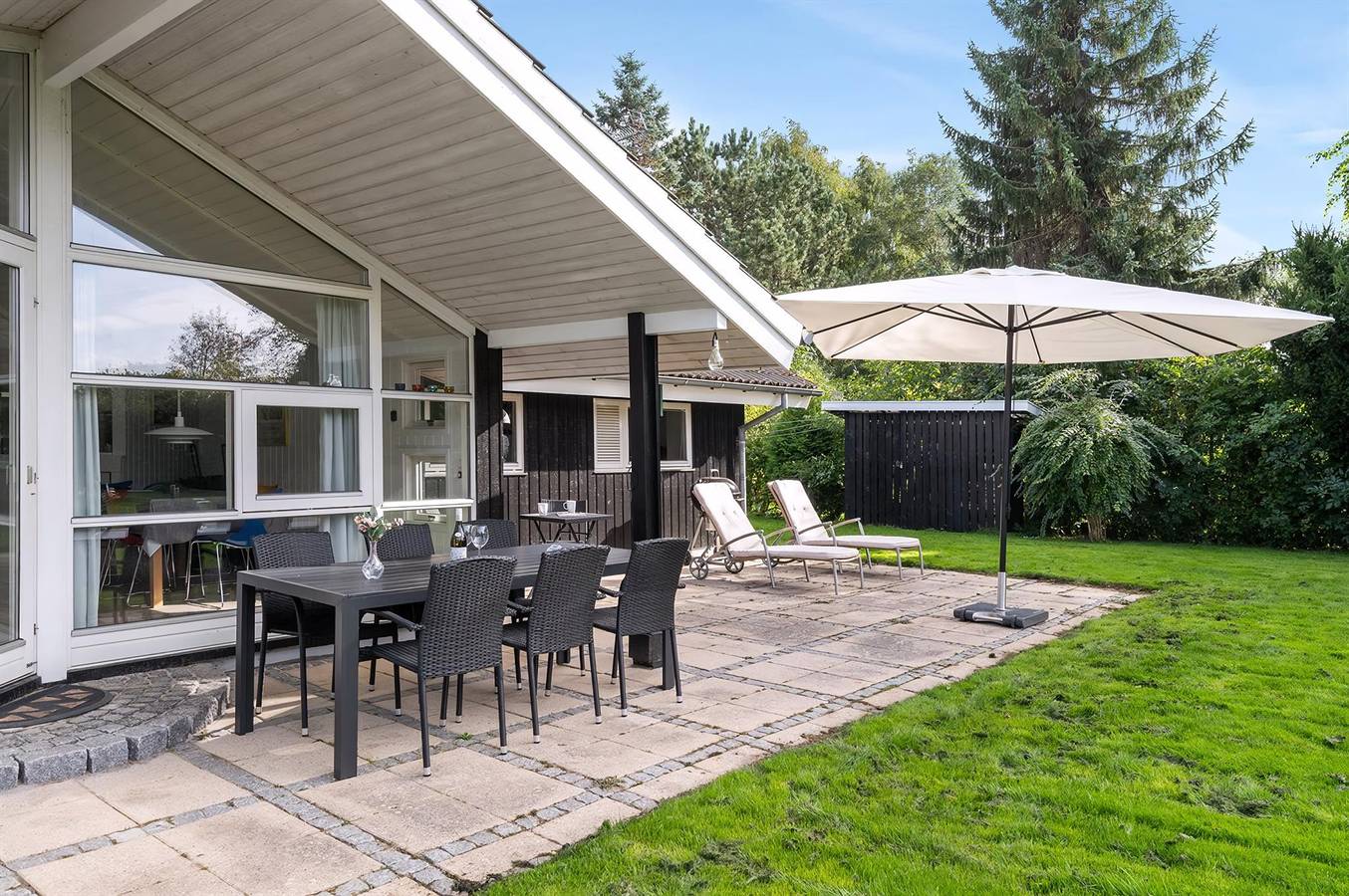 Pet friendly home in Hornbæk with sauna in Dronningmølle, Kattegat Küste