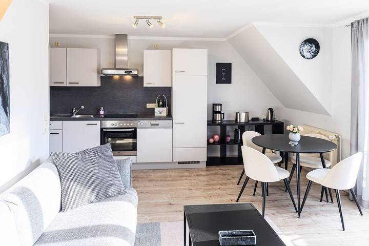 Ferienwohnung für 2 Personen, mit Balkon in Zingst - 3