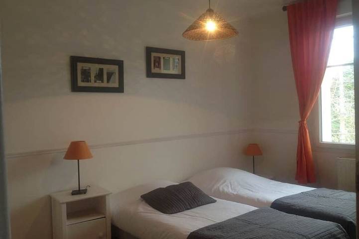 Gîte pour 16 personnes, avec jardin et terrasse dans Plage de Puys - 2