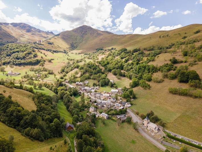 Chalet pour 10 personnes, avec jacuzzi et jardin, adapté aux familles à Peyragudes - 4