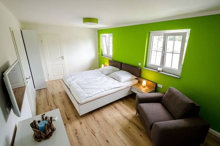 Reethaus \"Windland\" up to 9 persons, 4 bedrooms, 2 bathrooms, wood-burning stove, W-Lan in Rerik, Neubukow-Salzhaff