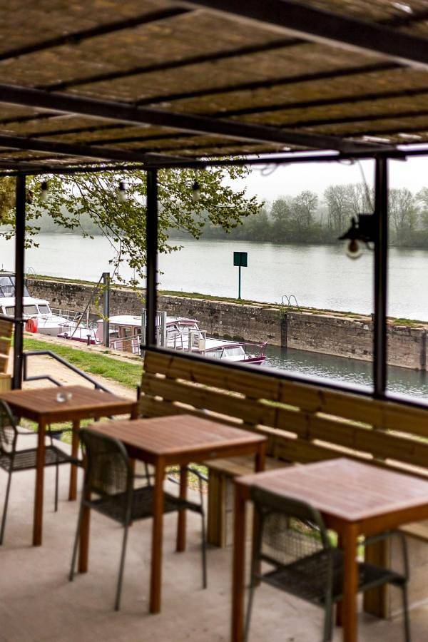 Gîte pour 4 personnes, avec terrasse et vue à Gigny-sur-Saône - 3