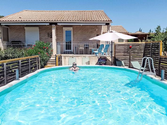 Location de vacances pour 6 personnes, avec Terrasse ainsi que Jardin et Piscine à Laurens