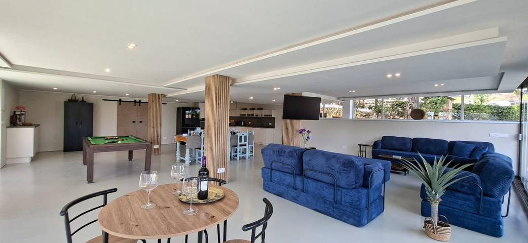 Chalet para 12 personas, con jardín y terraza, Se admiten mascotas en Provincia de Málaga - 3