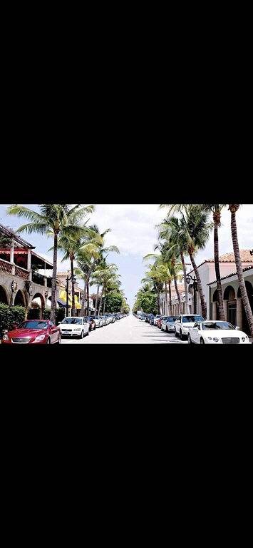 Tropical Designer House in the Heart of Antique Row Wpb\n5 min to the beach in West Palm Beach, Palm Beach County