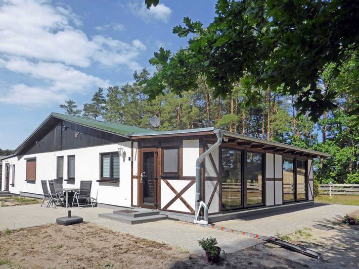 Ferienwohnung für 2 Personen, mit Terrasse und Garten in Bodstedt