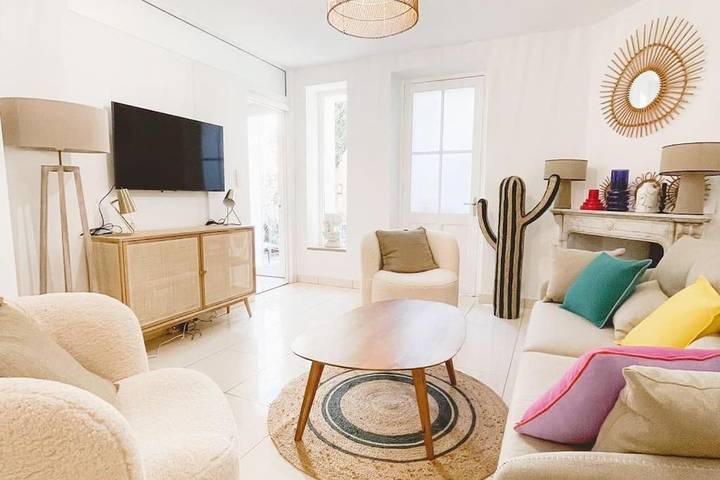 Gîte pour 4 personnes, avec terrasse dans Port De Cassis