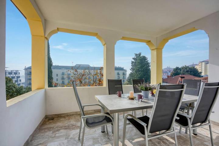 Vacation rental for 6 people, with Balcony and Ocean view in Piran