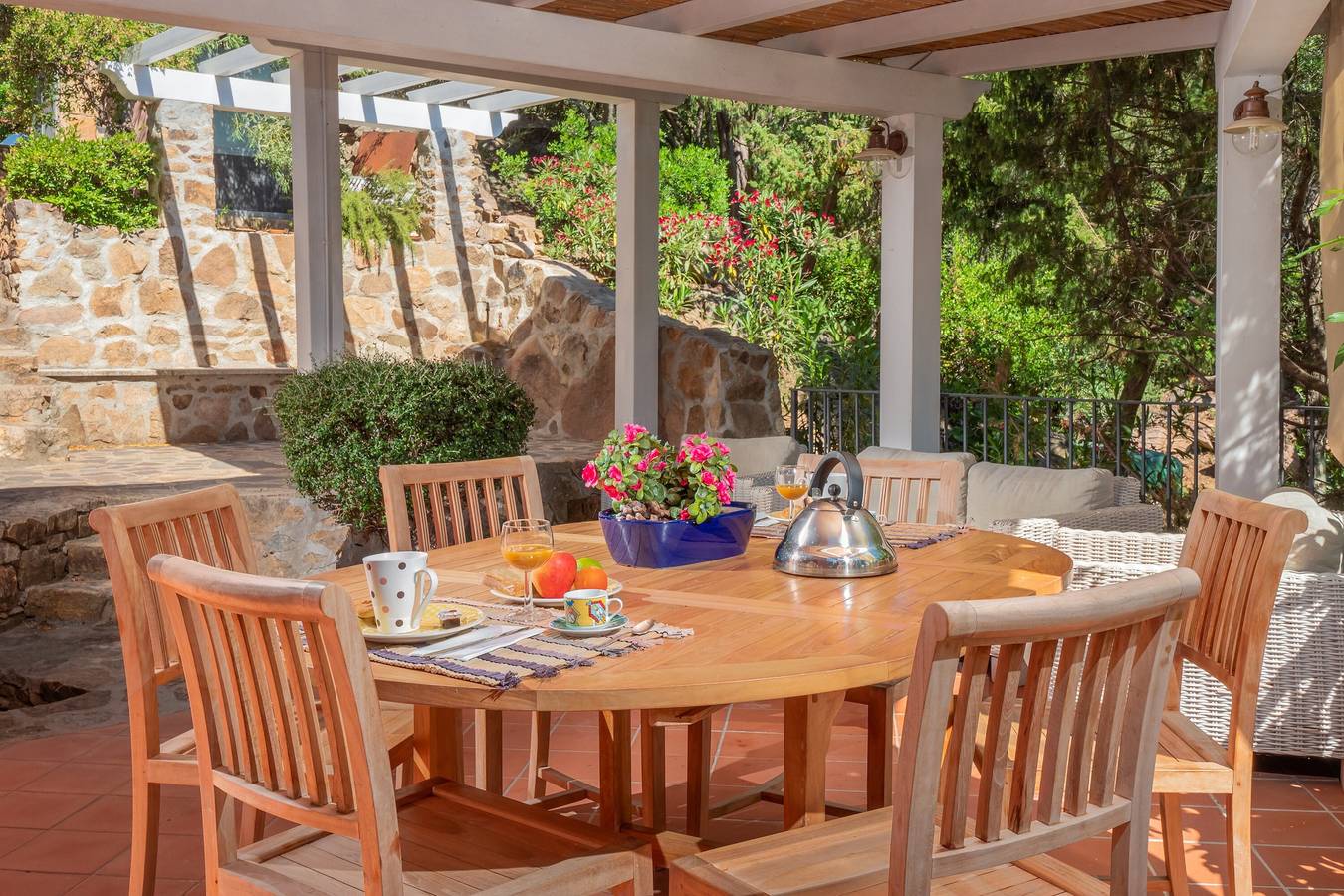 Ganze Wohnung, Ferienwohnung "Tavolara" mit Meerblick, privater Terrasse, Gemeinschaftspool und Klimaanlage in Lu Fraili di Sopra, San Teodoro