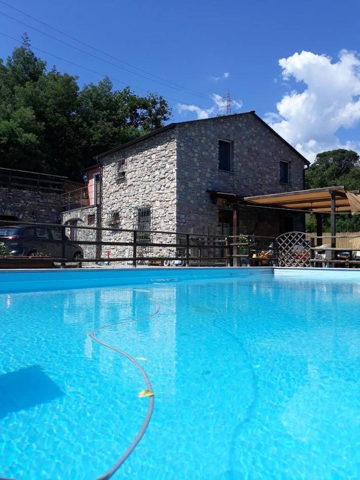 Chambre d’hôte pour 2 personnes, avec Jacuzzi et Terrasse ainsi que Jardin et Piscine à Sestri Levante