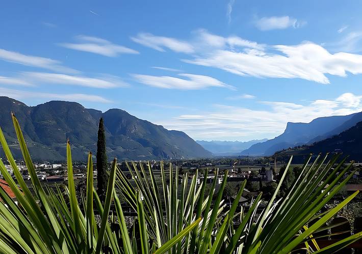 Appartamento intero, Appartamento 'Löwenzahn' con vista sulle montagne, Wi-Fi e aria condizionata in Lagundo, Gruppo Tessa